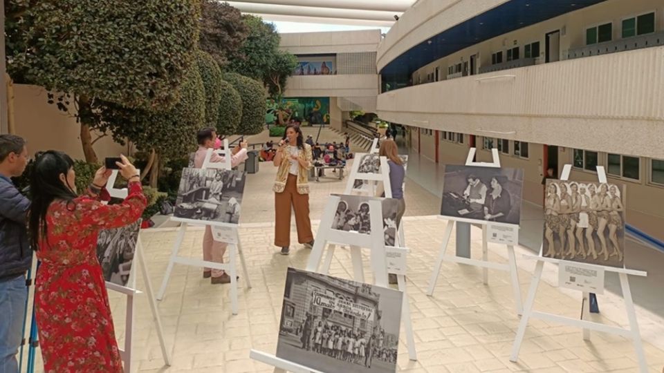 En esta exposición se busca visibilizar a la mujer a través de la exhibición de 35 imágenes de la colección Gustavo Casasola, que organiza la Fundación Coppel, con la finalidad de hacer un reconocimiento a las mujeres del pasado y presente