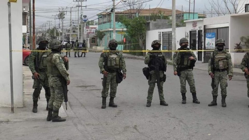 Autoridades de la Secretaría de la Defensa Nacional informaron que los cuatro soldados habrían disparado sus armas contra la camioneta donde viajaban los jóvenes en Nuevo Laredo