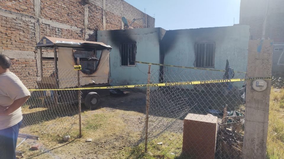 Un hombre de 26 años murió al incendiarse su casa en Purísima. Presumen que pereció por asfixia.