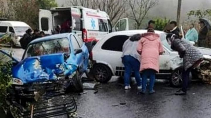 Se salvan de morir prensados en la México-Tampico; chocaron de frente