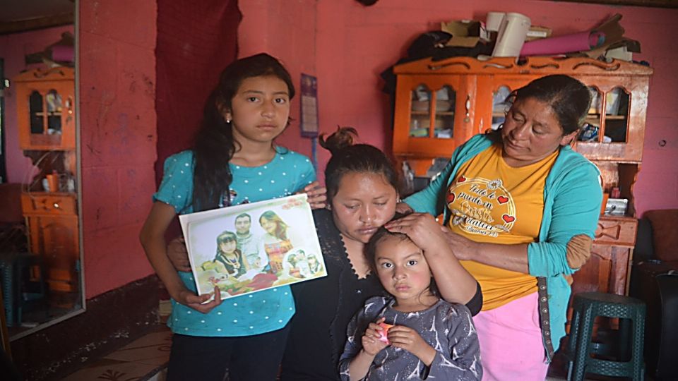 Sobrina, esposa e hijas de Robelsy Pérez Rodríguez, guatemalteco fallecido en Ciudad Juárez.
