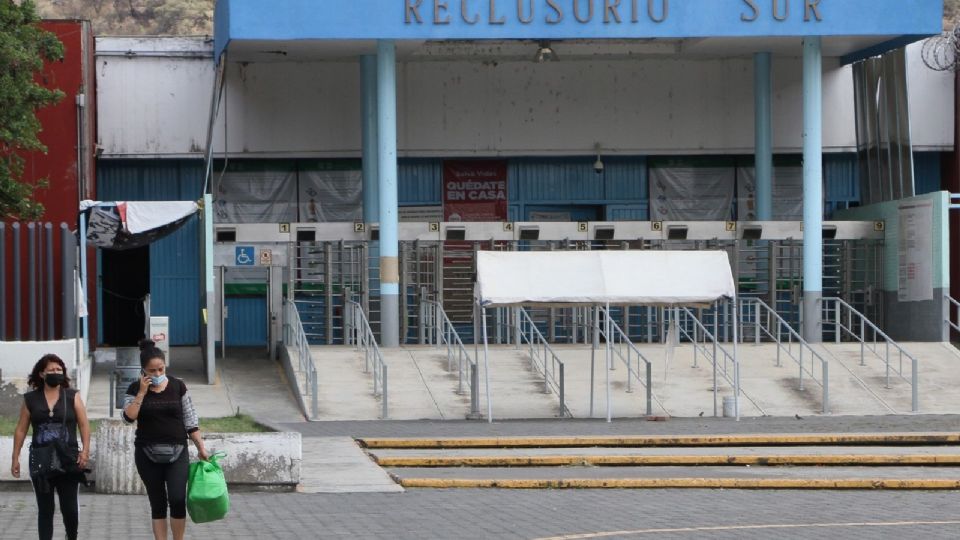 Este 30 de marzo, personal de Seguridad Penitenciaria del Reclusorio Preventivo Varonil Sur, detectó que la persona privada de la libertad identificada como Roberto Alejandro no se presentó al pase de lista reglamentario.