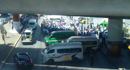 Bloqueo de transportistas causa caos y afecta circulación hacia Ecatepec y Coacalco