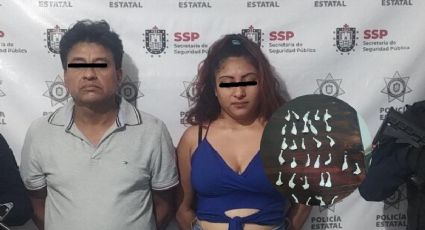 Detienen a pareja con 32 grapas de cocaína en campo de futbol en Las Choapas