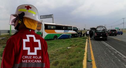Pasajeros de autobús ODT se llevan susto al chocar en la México-Pachuca | FOTOS