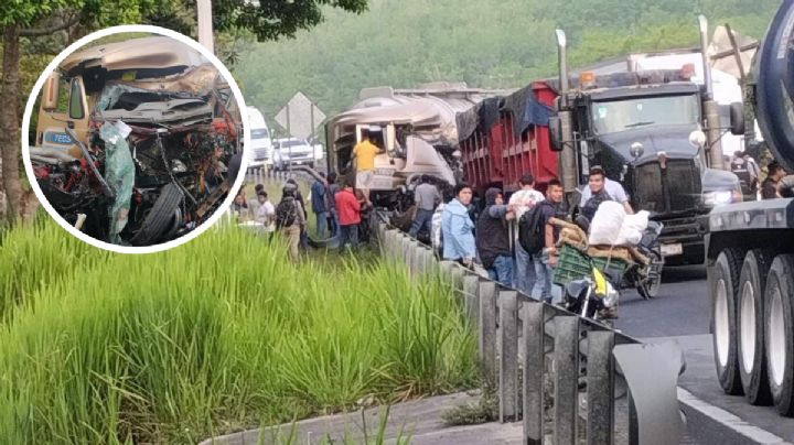 Trailero queda prensado en unidad tras accidente en carretera de Agua Dulce
