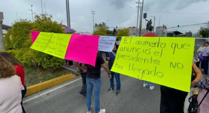 Con bloqueos, maestros paralizan Nezahualcóyotl, Ecatepec y Chalco