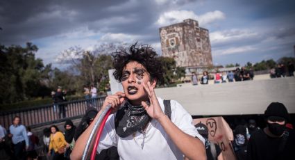 Vandalismo y pinta paramilitar en la UNAM tras marcha en CU