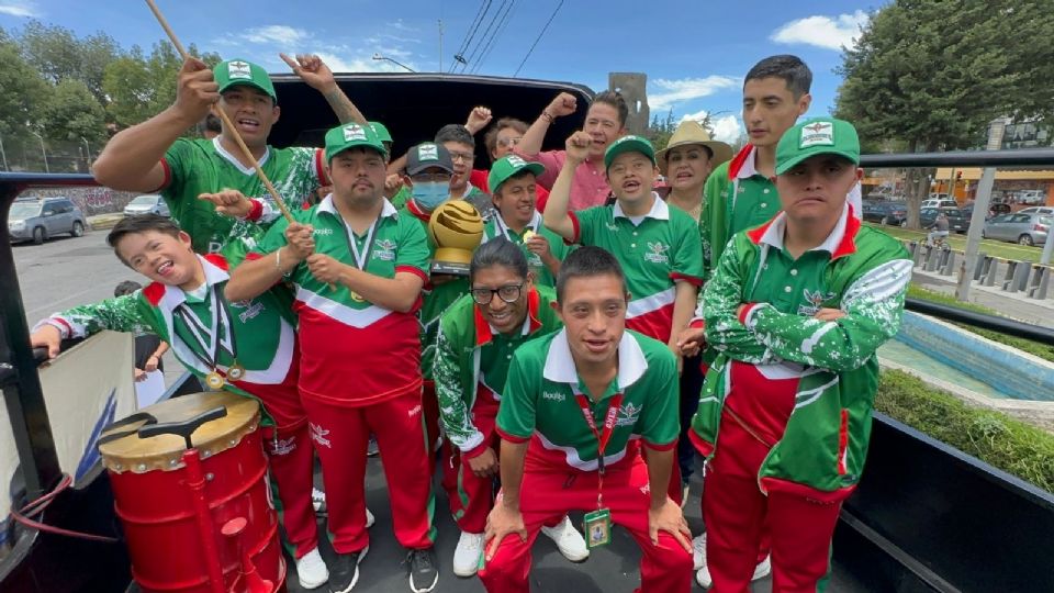 Gladiadores Especiales, equipo con discapacidades, consigue subcampeonato de torneo en España
