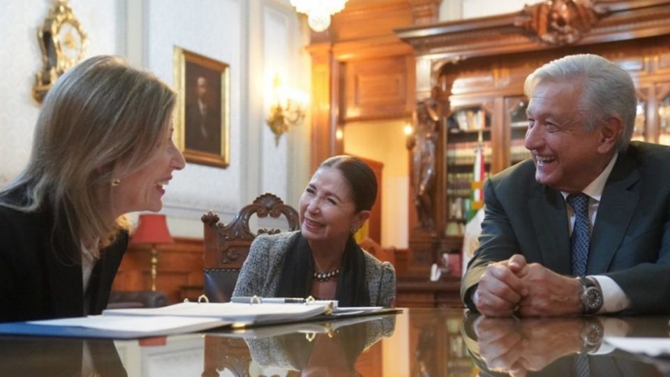 AMLO y la asesora de seguridad de Biden, Elizabeth Sherwood-Randall