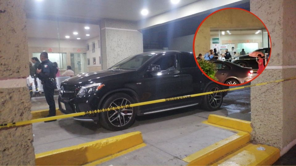 El conductor del Mercedes Benz manejó hasta una clínica del IMSS, de donde fue transferido a otro hospital.
