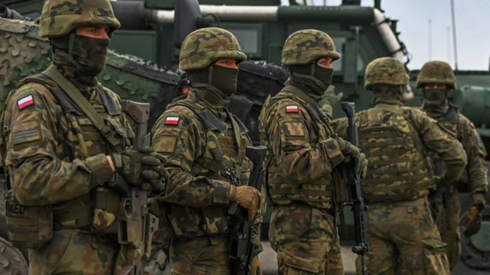 El gobierno polaco traslado formaciones militares a la frontera con Bielorrusia