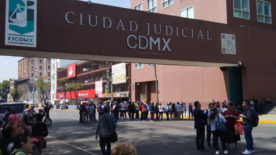 Trabajadores del Poder Judicial de la CDMX se mantienen en paro: exigen aumento salarial del 7.7%