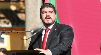 Zenyazen Escobar, secretario de Educación, va por senaduría en Veracruz