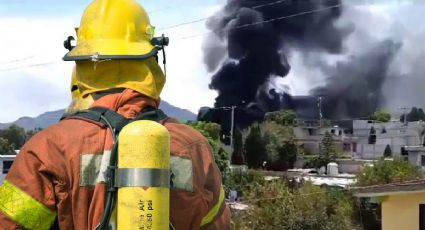 Se incendia casa donde almacenaban huachicol en Hidalgo