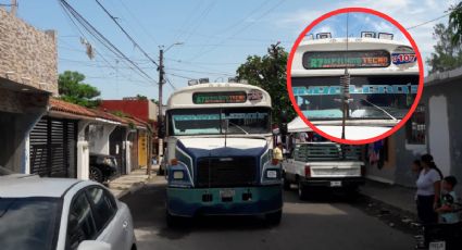 En Veracruz, camionero deja urbano estacionado a media calle y se mete a motel