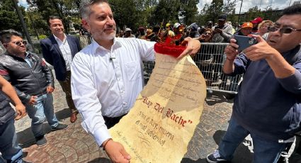 El Rey del Bache: Así nombraron al alcalde de Toluca por el mal estado de las calles