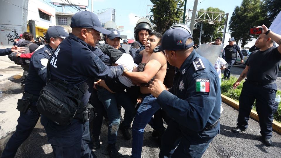 Manifestación en Boulevard Aeropuerto termina con represión policiaca y 7 detenidos