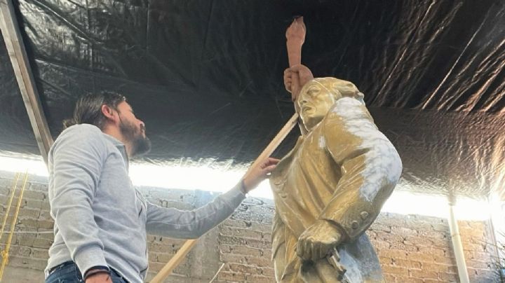 Restauran escultura a Miguel Hidalgo, monumento emblemático de Santiago Tulantepec