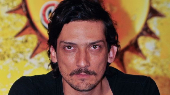 ¿León Larregui fue atacado en París o solo fue su imaginación? Esto sabemos