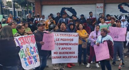Colapsa vialidad en la Calzada Ignacio Zaragoza: Exigen liberación de los detenidos en balacera en Iztacalco