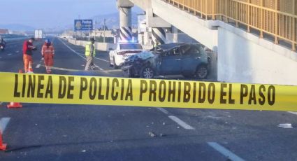 México-Pachuca: Muere conductor al salir disparado por el parabrisas en choque contra puente peatonal