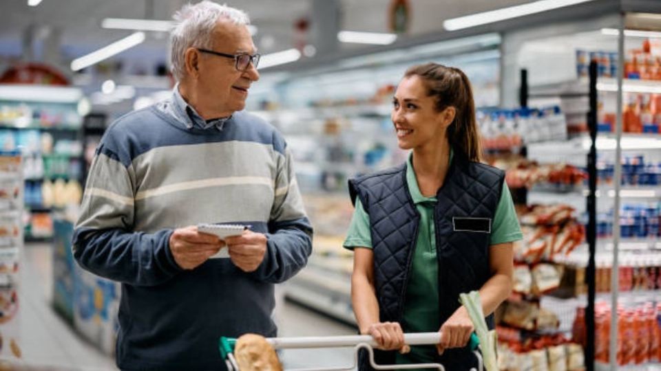 Cashi y la Tarjeta del Bienestar ofrecen una bonificaciones a los adultos mayores en algunos supermercados