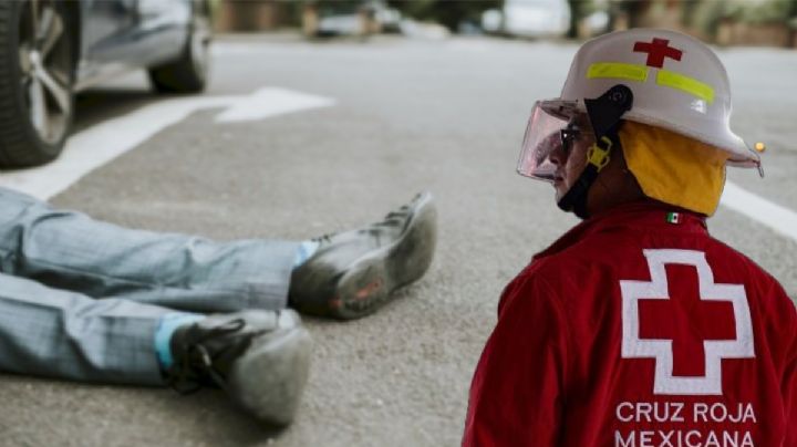 Niño pedía “calaverita” en Hidalgo cuando una camioneta le destrozó su pierna