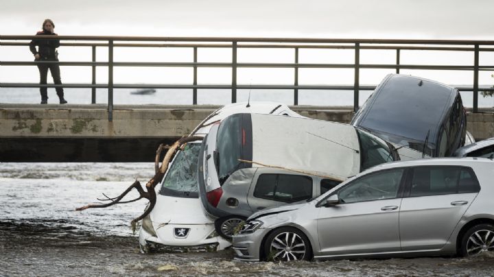 Inundaciones arrastran autos otra vez en España | GALERÍA