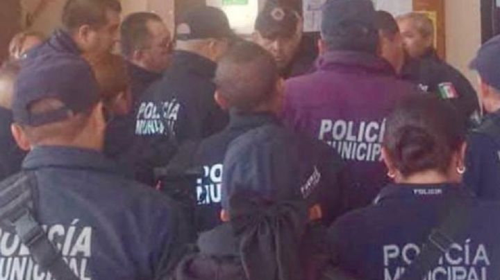 Policía municipal de Apan en paro laboral por pago incompleto de aguinaldo