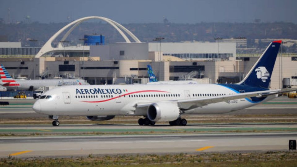 Aquí te contamos cuales días serán más baratos para viajar en Aeroméxico en 2025