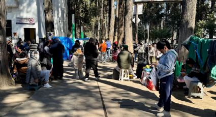 Edomex: Jóvenes llevan comida y esperanza al Hospital para el Niño