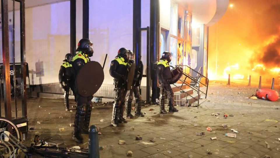 Disturbios en La Haya