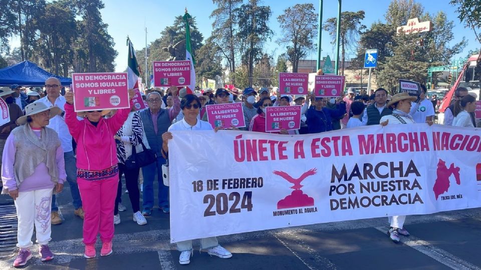 Marcha por la democracia en Toluca; exigen elecciones en paz