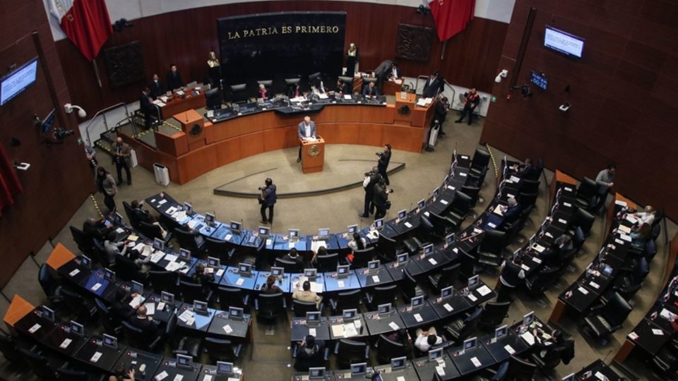 El Senado de la República vota el dictamen que establece que no procede la desaparicion de poderes en Guerrero y Guanajuato