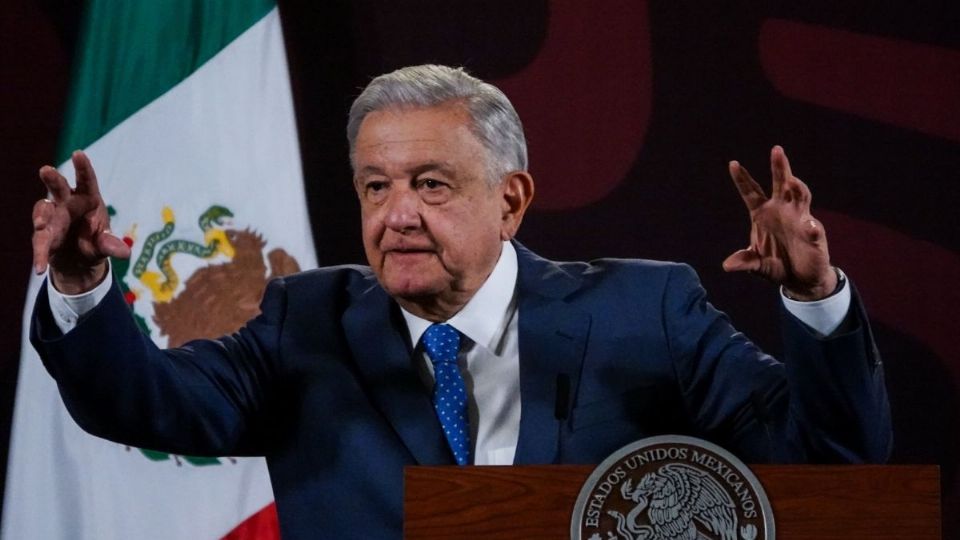 El texto publicado por la editorial del medio británico The Economist aborda las recientes acusaciones que señalan al presidente Andrés Manuel López Obrador como beneficiario de dinero aportado por el cártel de Sinaloa hace 18 años