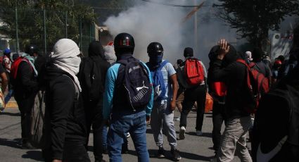 Ayotzinapa: se entregan 2 policías a la FGR; falta el que presuntamente disparó a Yanqui Rothan