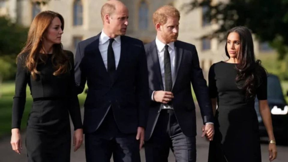 El príncipe Harry y Meghan Markle le enviaron un mensaje a Kate Middleton.