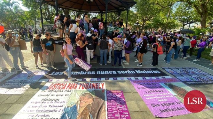 8M: Colectivos feministas marchan para exigir un alto a la violencia de género en Villahermosa
