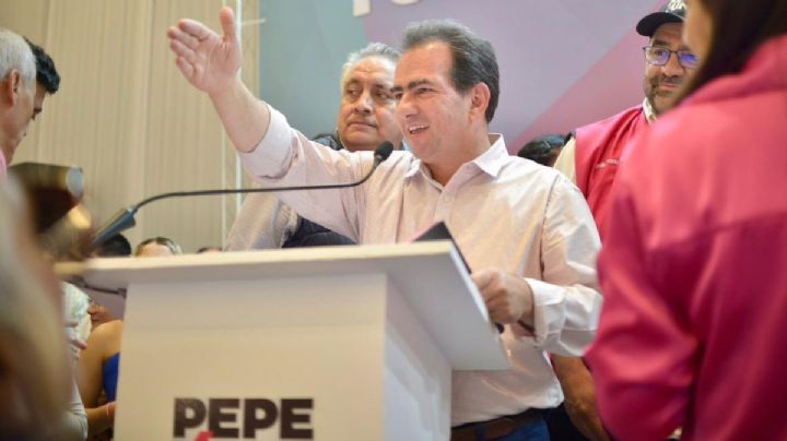 Pepe Yunes se reúne con maestros en Xalapa, esto fue lo que hablaron