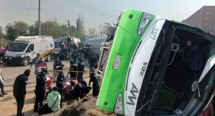 Tren embiste a un autobús de pasajeros en Hidalgo; una persona sin vida y 5 lesionados