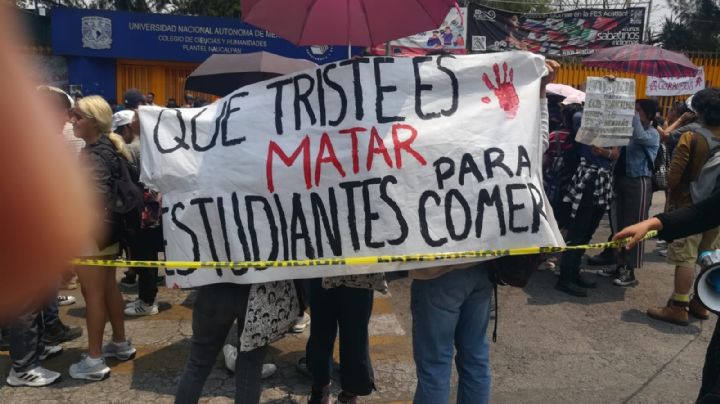 Alumnos de CCH Naucalpan y FES Acatlán marchan por justicia | FOTOS y VIDEOS