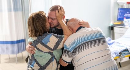 Muere padre de rehén israelí, a horas de que rescataran a su hijo