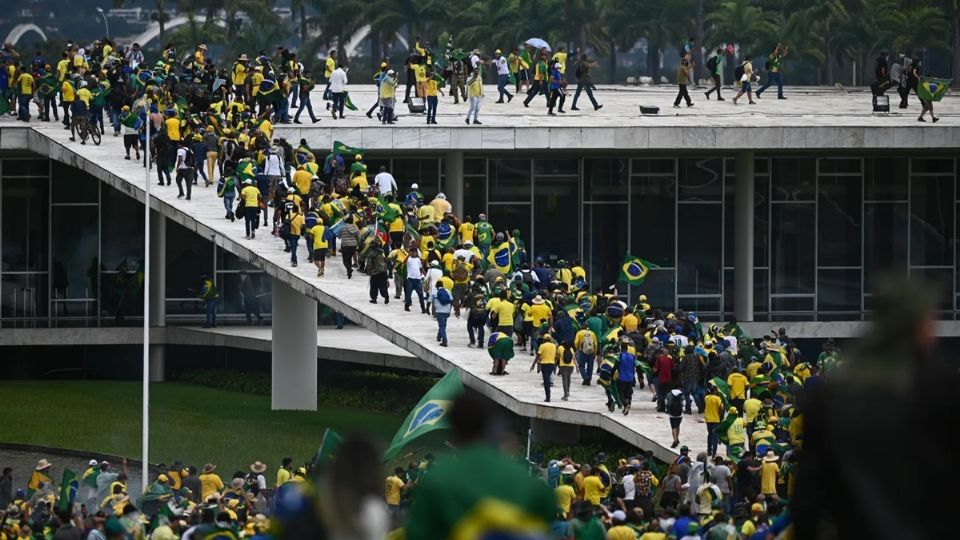 Ataque a las sedes de los tres poderes del Estado el 8 de enero de 2023 en Brasilia