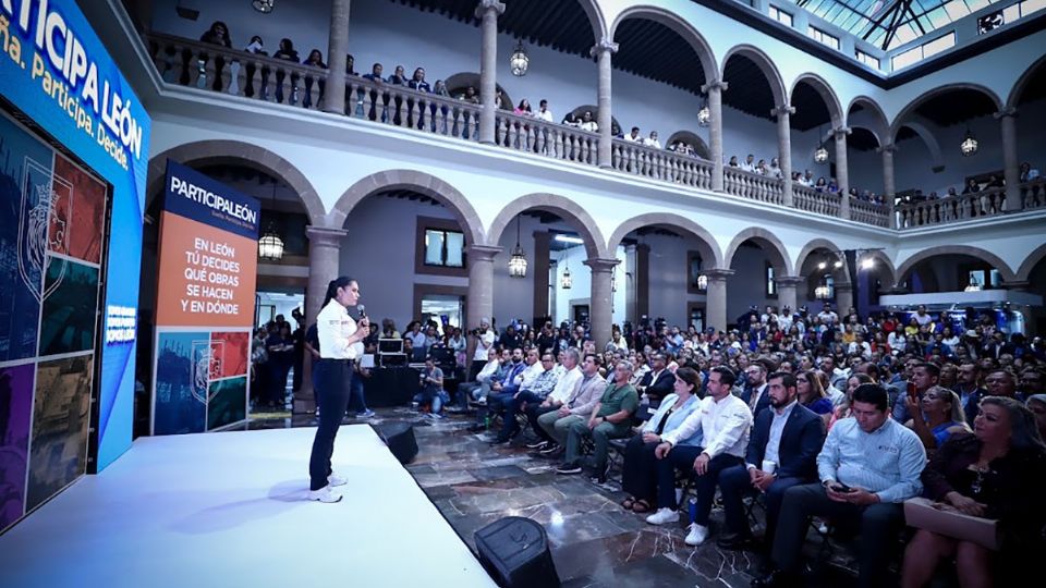 La presidenta municipal de León, Ale Gutiérrez, anunció que para esta edición se destinarán 230 millones de pesos, es decir 15% más que el año pasado, por lo que invitó a la ciudadanía a participar, hacer comunidad y construir un mejor municipio