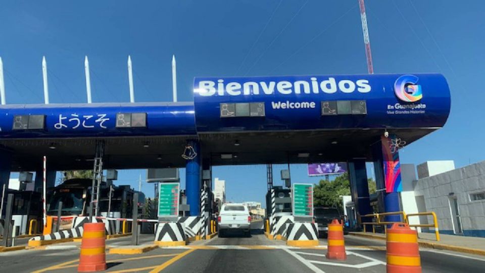 La longitud de 13.52 kilómetros de la autopista quedará en 12.46 kilómetros, que van desde la nueva caseta de cuota, hasta el inicio de la vialidad, en el distribuidor vial que va de León, Silao e Irapuato. 