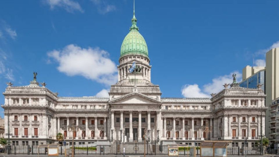 Argentina: Congreso aprueba 'Ley Bases'; Milei tendrá facultades legislativas