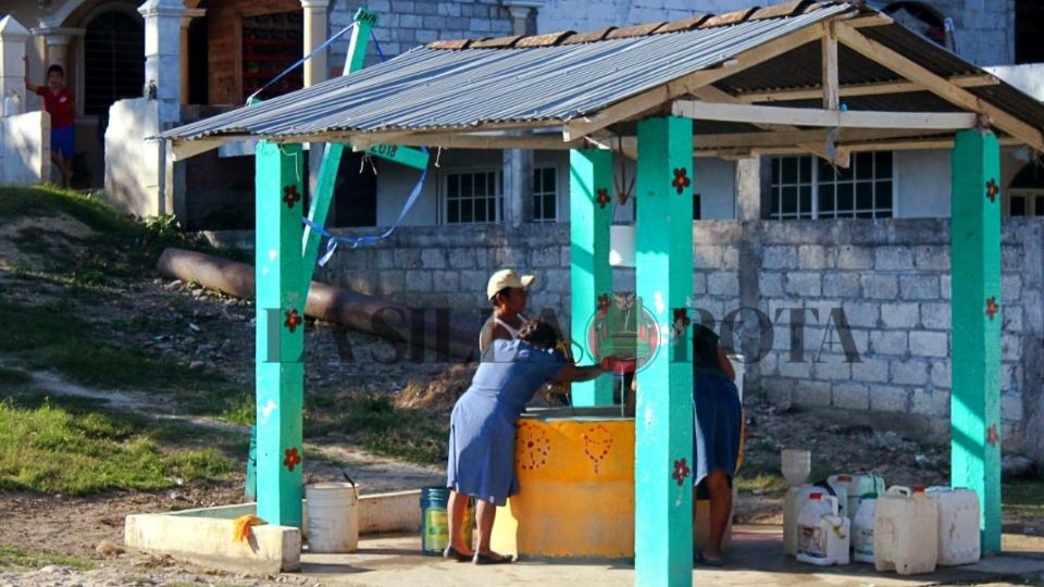 Más de 100 familias se quedan sin agua en Papantla; exigen a CAEV el servicio
