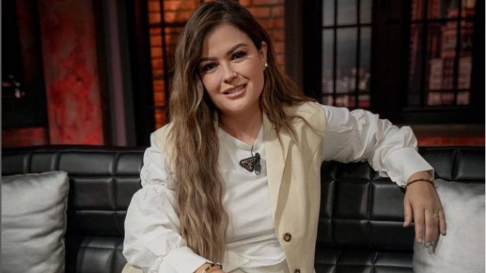 Te contamos quién es Mariana Echeverría, la comediante y esposa del portero del León Óscar Flores que participa en La Casa de los Famosos.