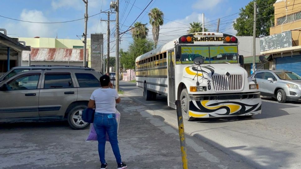 Esta nueva tarifa aplica desde las 05:00 de la mañana hasta las 22:00 horas, fuera del horario, los autobuses tienen la libertad para aplicar otro aumento